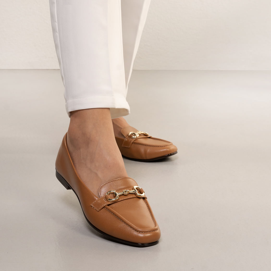 Sapato Feminino Mocassim Fivela Metal Kult Caramelo Paquetá