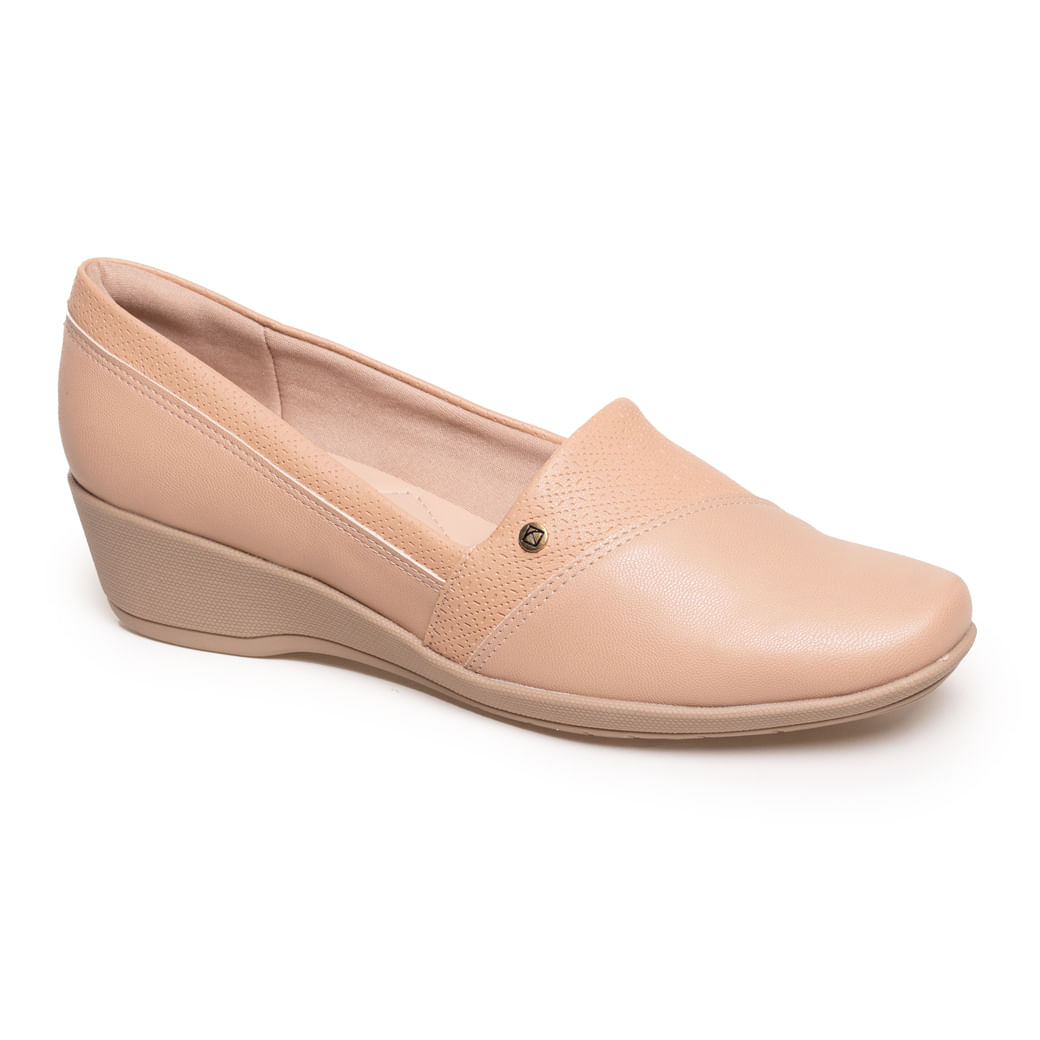 Sapato mocassim nude Piccadilly feminino vista lateral para ajuste
