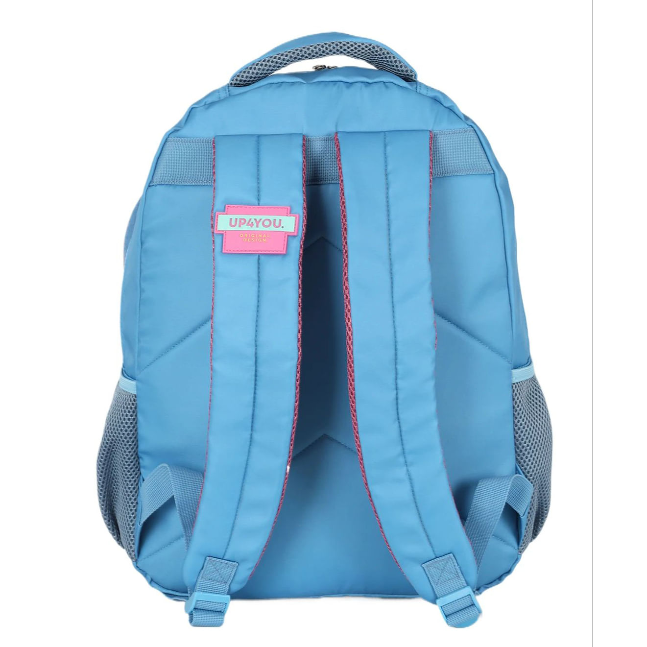 Mochila infantil azul Luxcel com estampa Stitch em uso