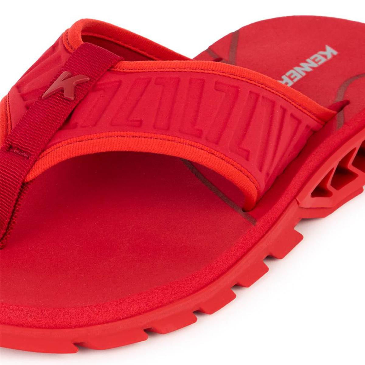 Chinelo Kenner vermelho detalhe do solado tratorado