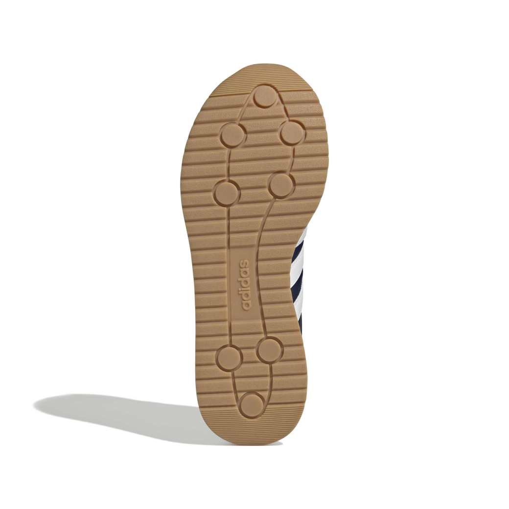 IH8586_4_FOOTWEAR_Photography_Bottom-View_white