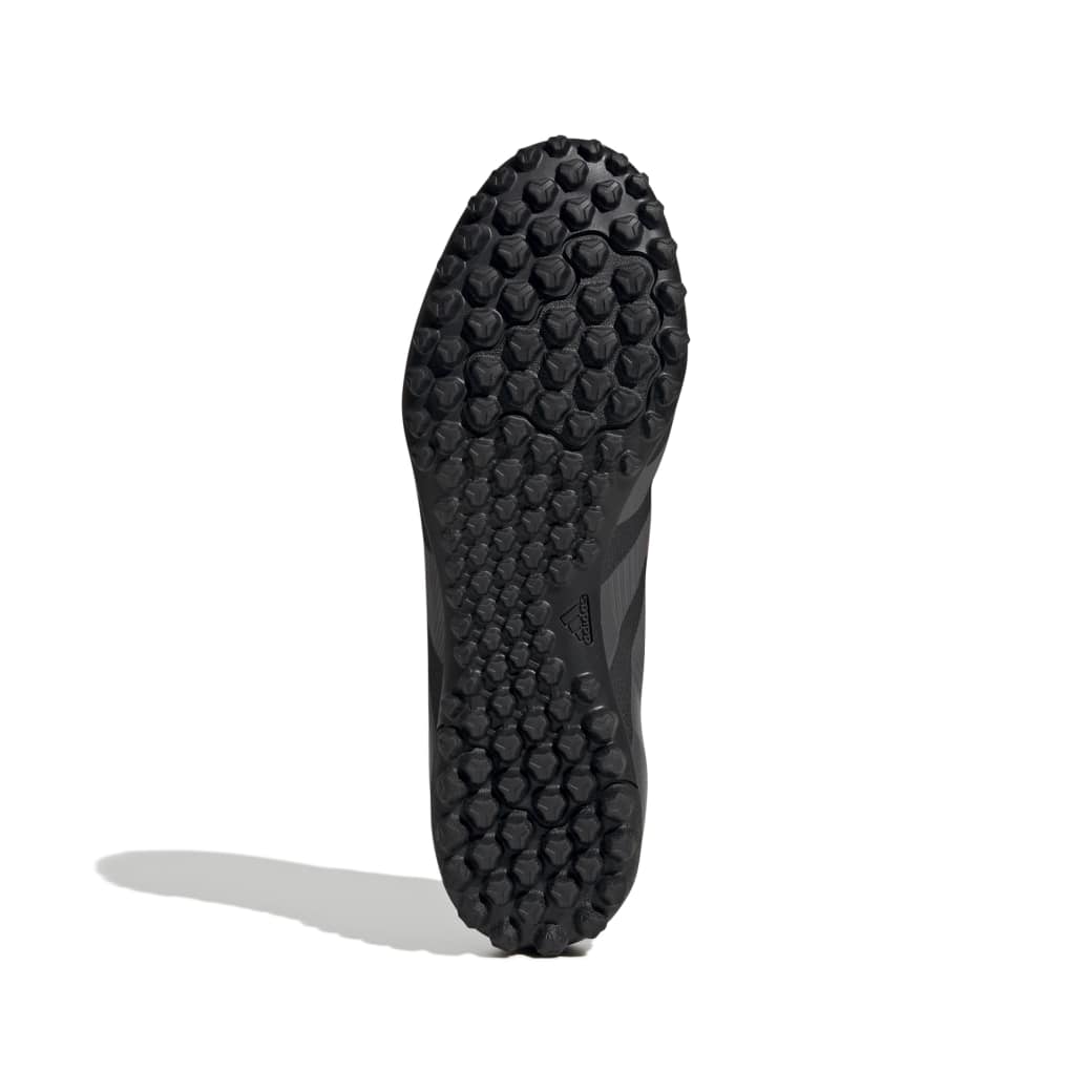 ID3783_3_FOOTWEAR_Photography_Bottom-View_white