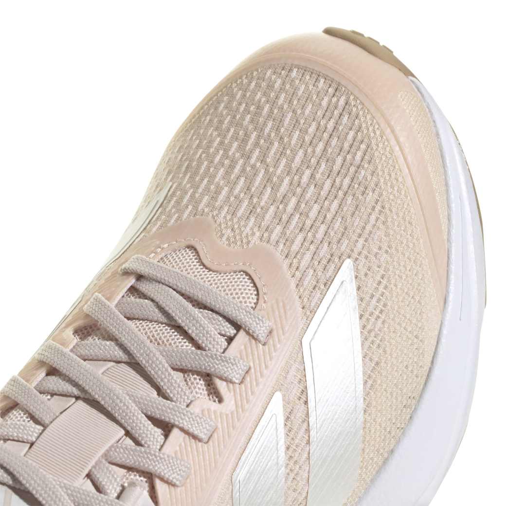 JI3009_8_FOOTWEAR_Photography_Detail-View-1_white