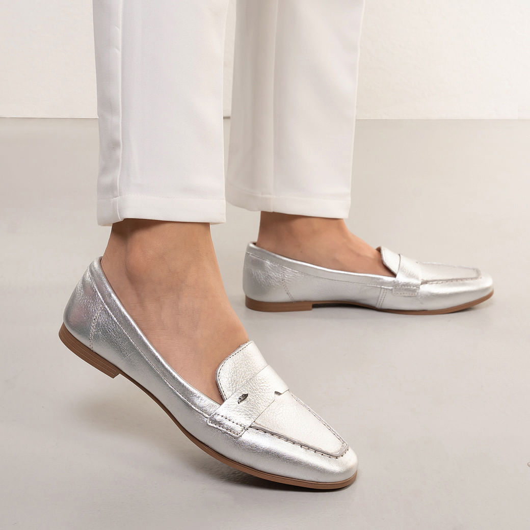 Sapato Mocassim Prata Dakota Feminino Conforto e Estilo Paquetá