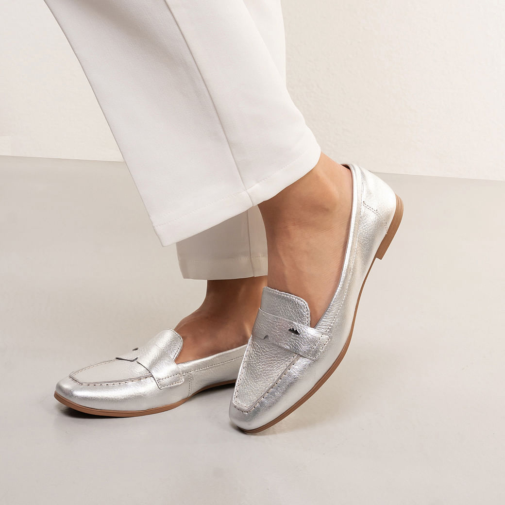 Sapato Mocassim Prata Dakota Feminino Conforto e Estilo Paquetá
