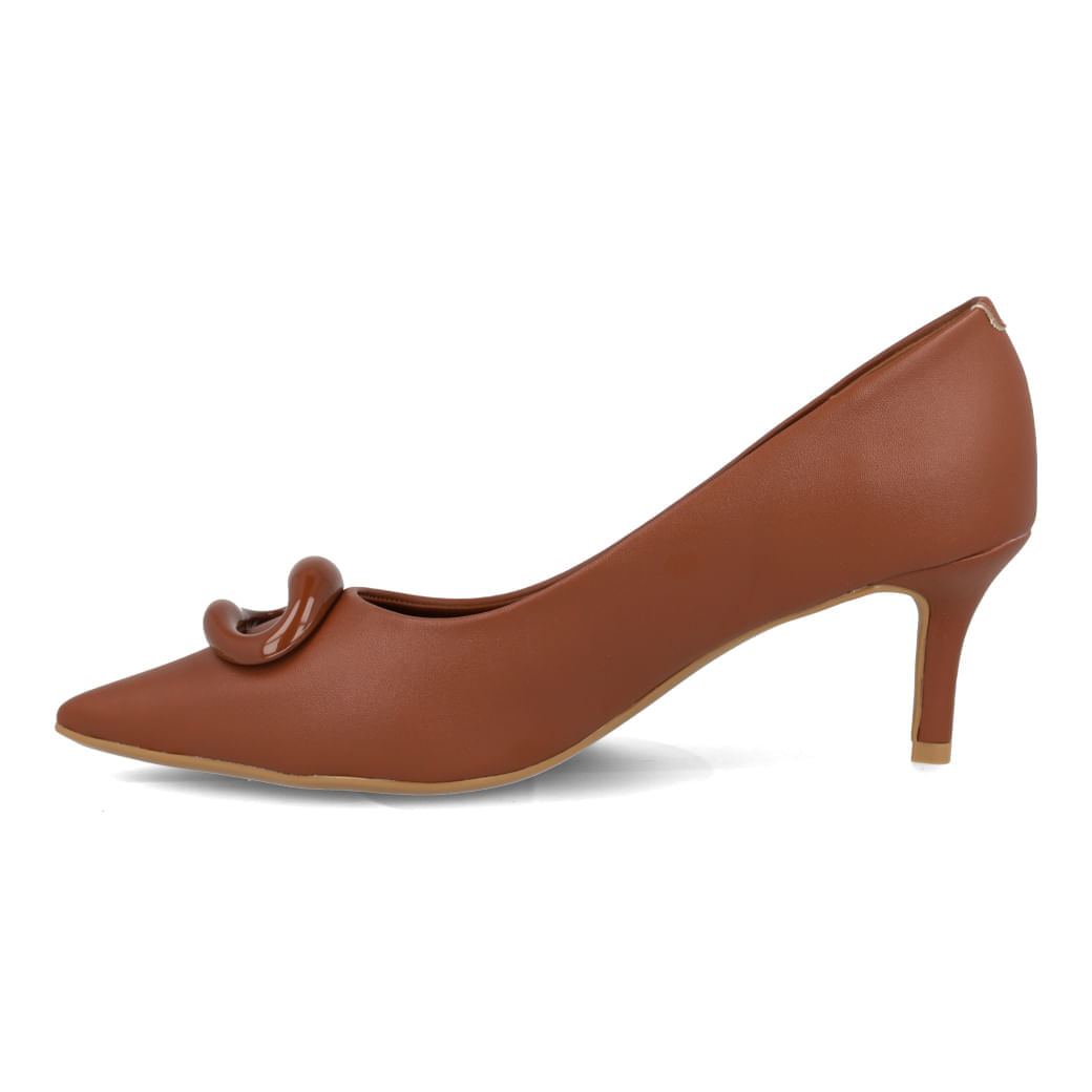 Sapato Scarpin Vizzano Bico Fino Feminino Marrom em detalhe para ajuste e conforto