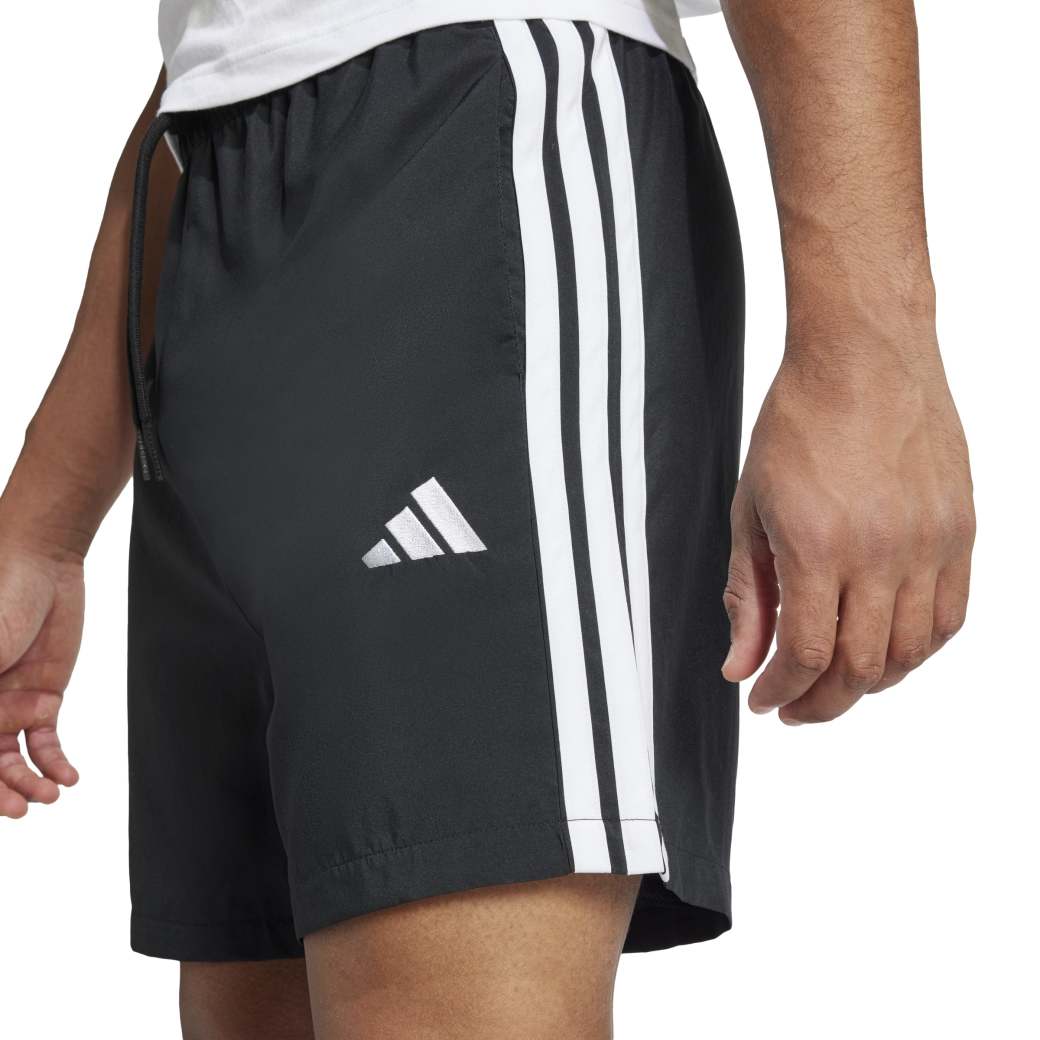 JE6436_7_APPAREL_On-Model_Detail-View-2_white