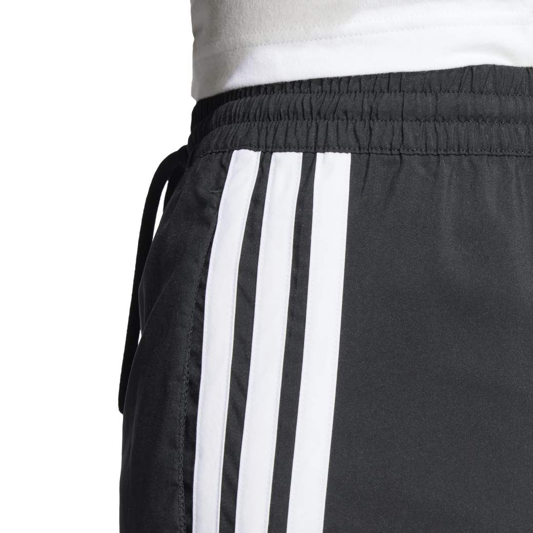 JE6436_6_APPAREL_On-Model_Detail-View-1_white