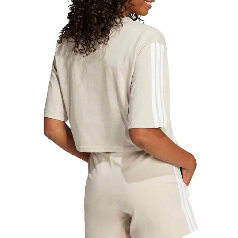 JE1204_3_APPAREL_On-Model_Back-View_white