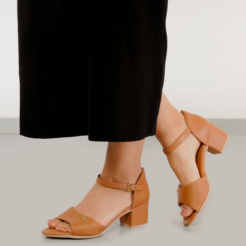 Comfortflex-Sandalia-57405-1-Camel-Napa-Point-Plus
