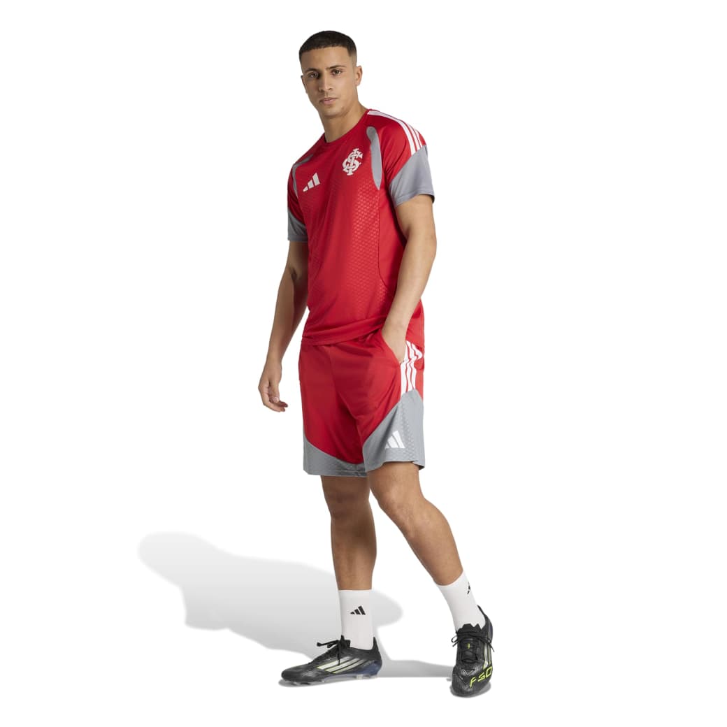 KA5430_5_APPAREL_On-Model_Standard-Outfit-View_white