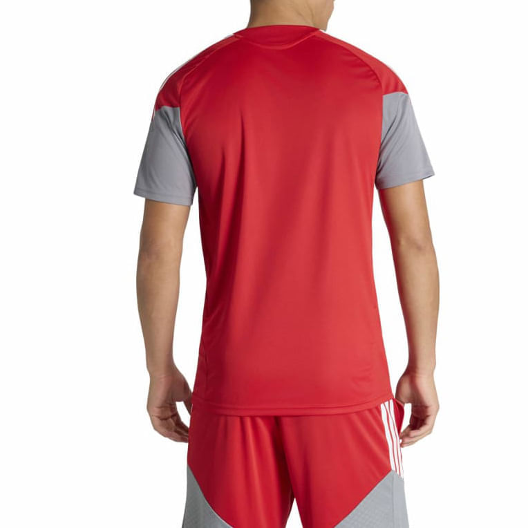 KA5430_3_APPAREL_On-Model_Back-View_white