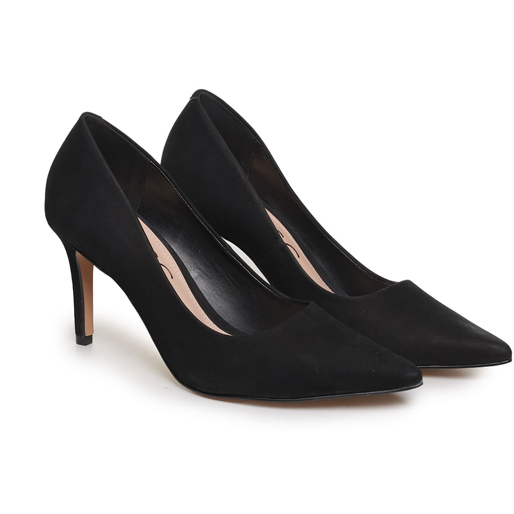 Scarpin preto OSC Classic nobuck salto médio vista lateral