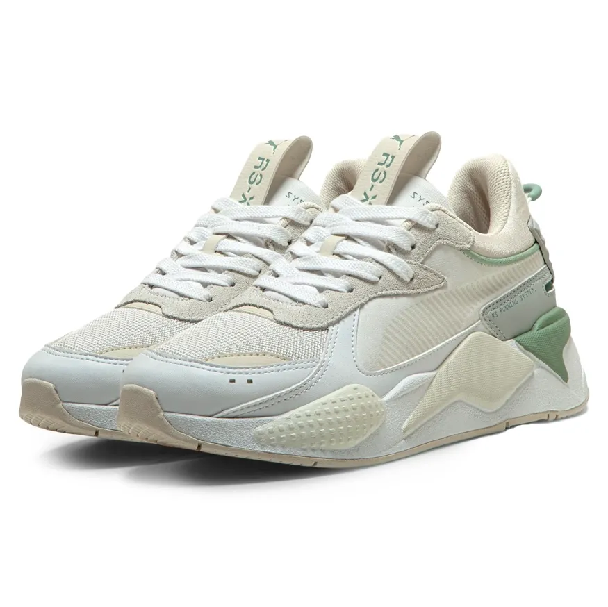 Tênis Feminino RS-X Puma branco em destaque para ajuste e conforto