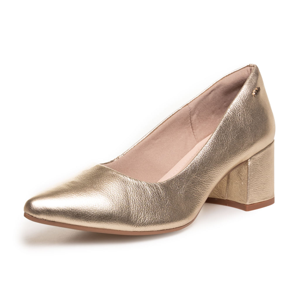 Sapato scarpin dourado salto grosso Dakota vista lateral destacando acabamento metalizado
