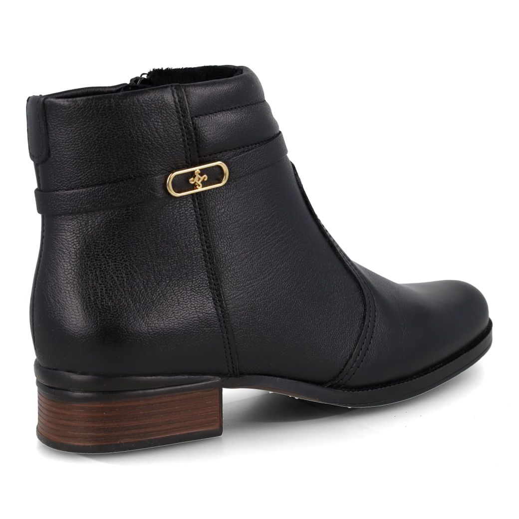 Pegada-Bota-282014-02-Preto-Couro_6__13