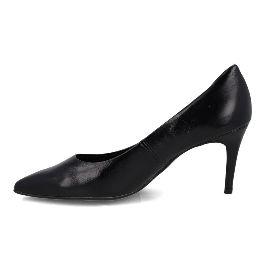 Scarpin Bottero preto em couro legítimo para uso casual e elegante