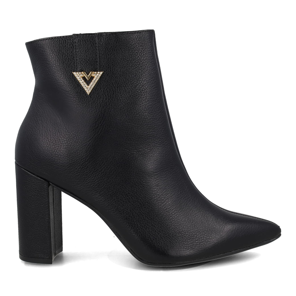 Bota Via Marte Couro Atenas Feminina Preta com cano curto e salto bloco alto, detalhe em metal lateral