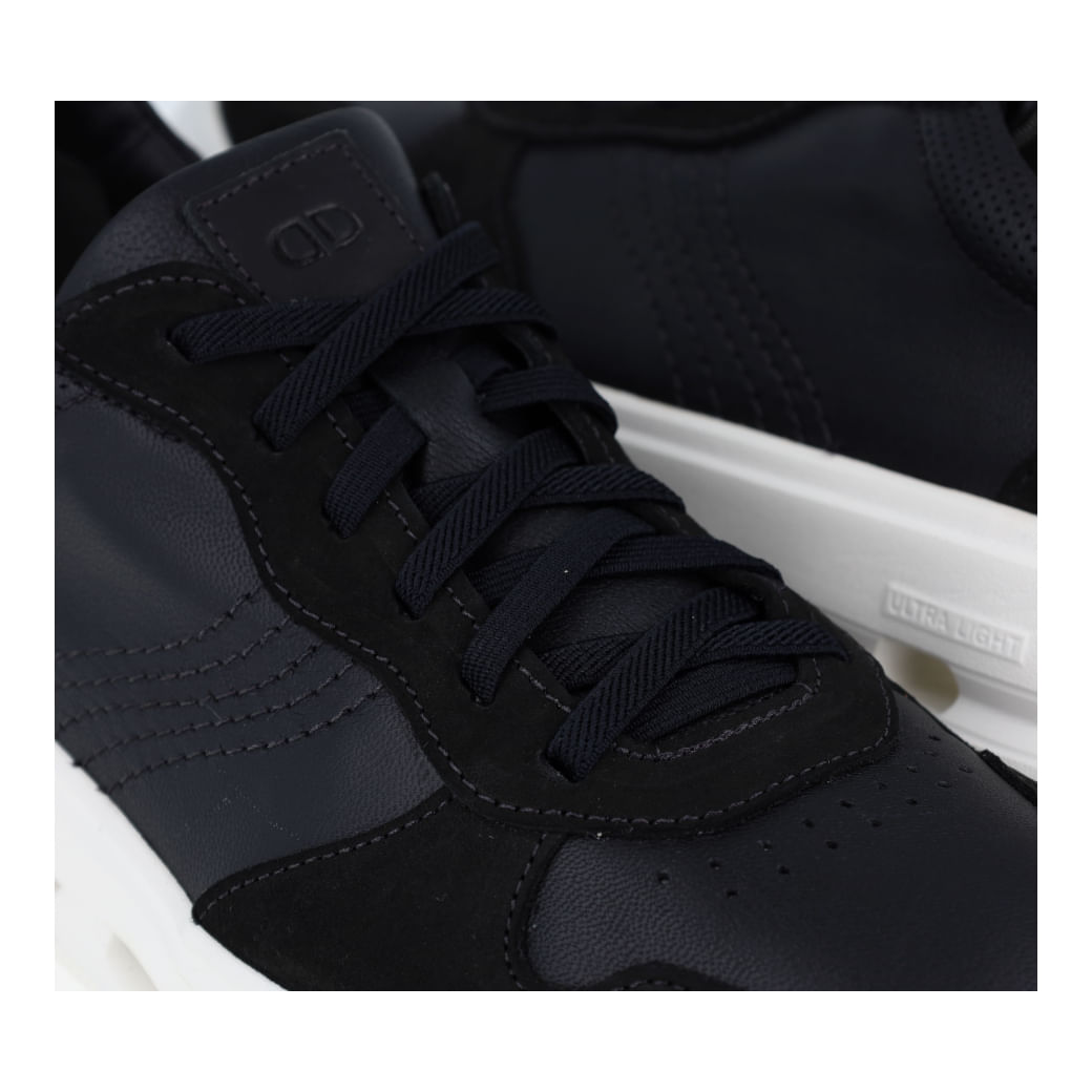 Detalhe do tênis Democrata Groove Full Light masculino preto
