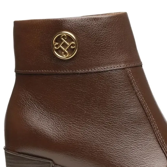 Pegada-Bota-280512-04-Pinhao-Couro-999999992728603-2