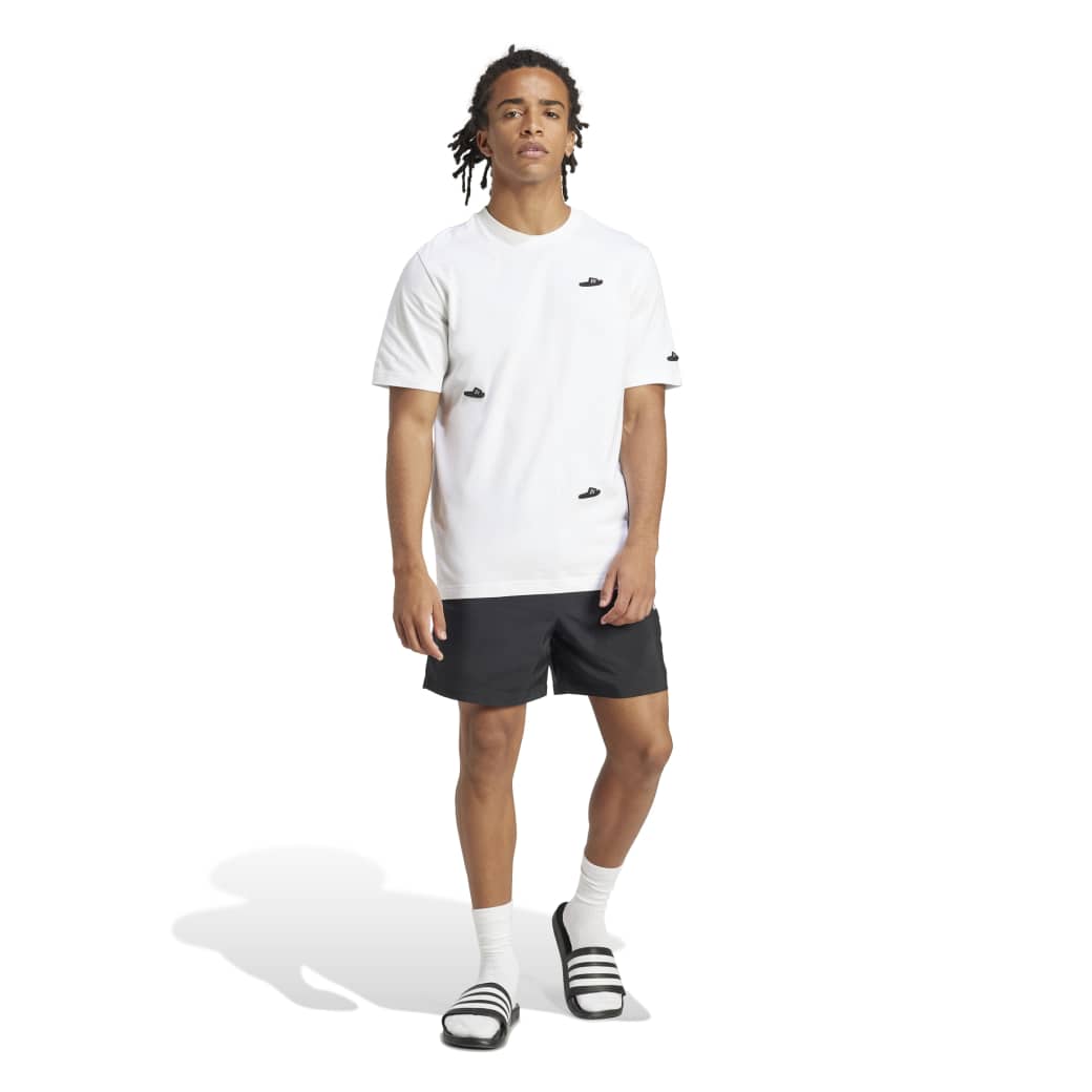 JF1117_5_APPAREL_On-Model_Standard-Outfit-View_white