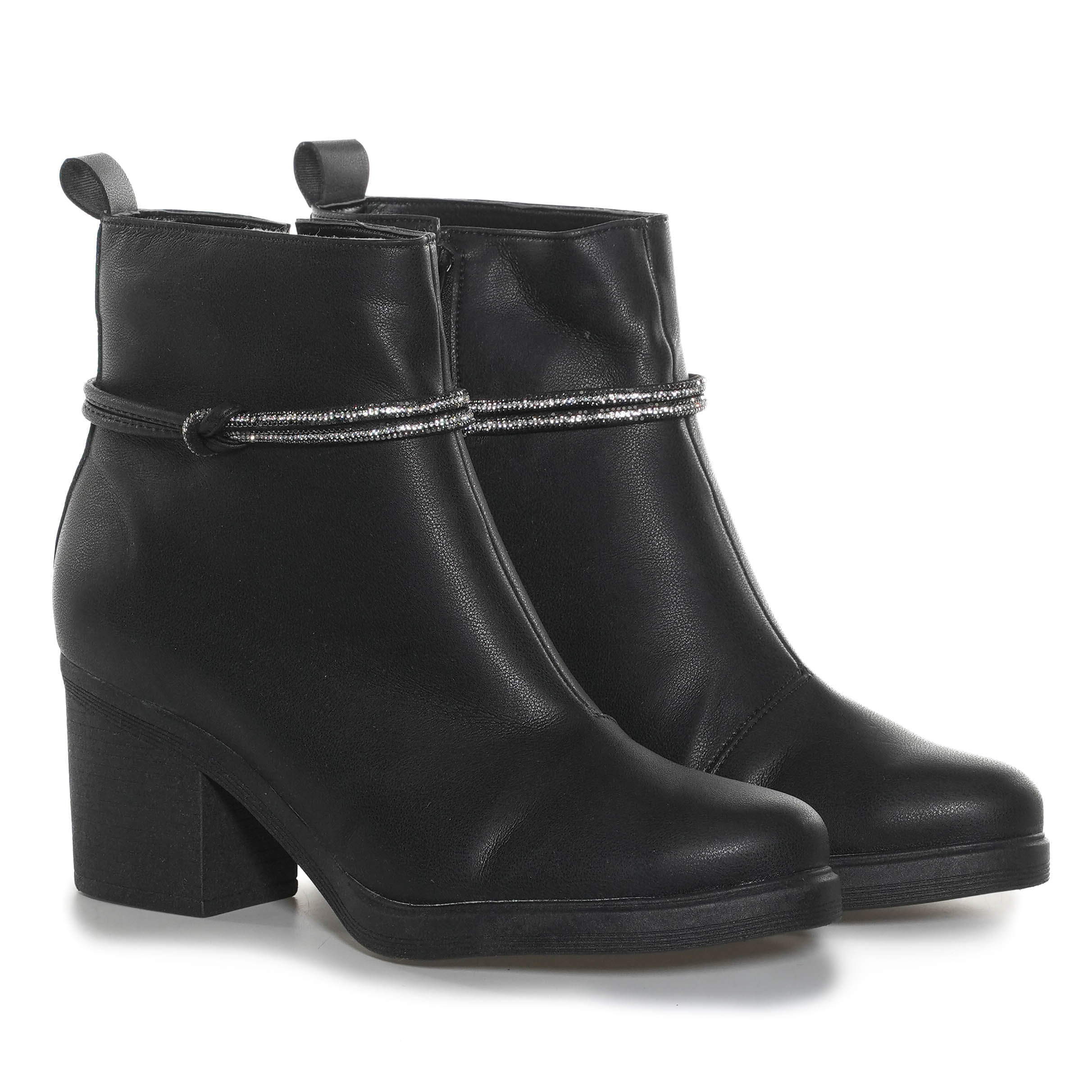 Bota feminina preta Via Scarpa com salto bloco vista lateral direita