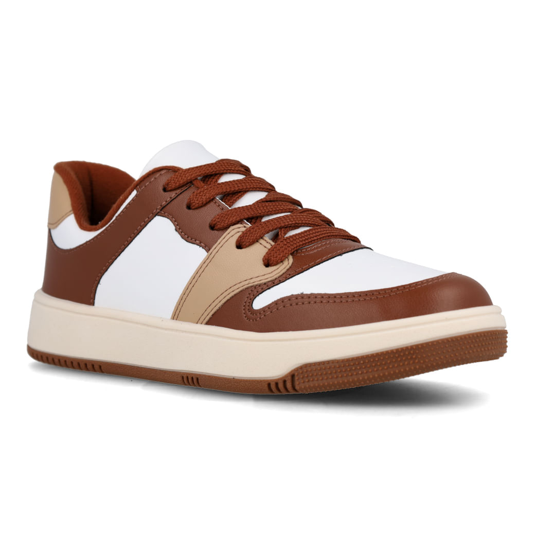 Tênis Beira Rio casual branco vista lateral para ajuste