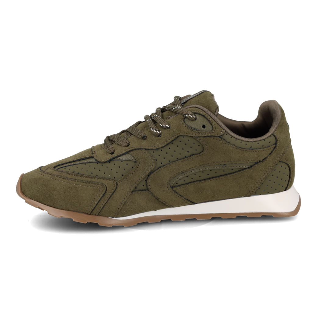 Tênis feminino verde militar Via Marte em camurça para uso casual