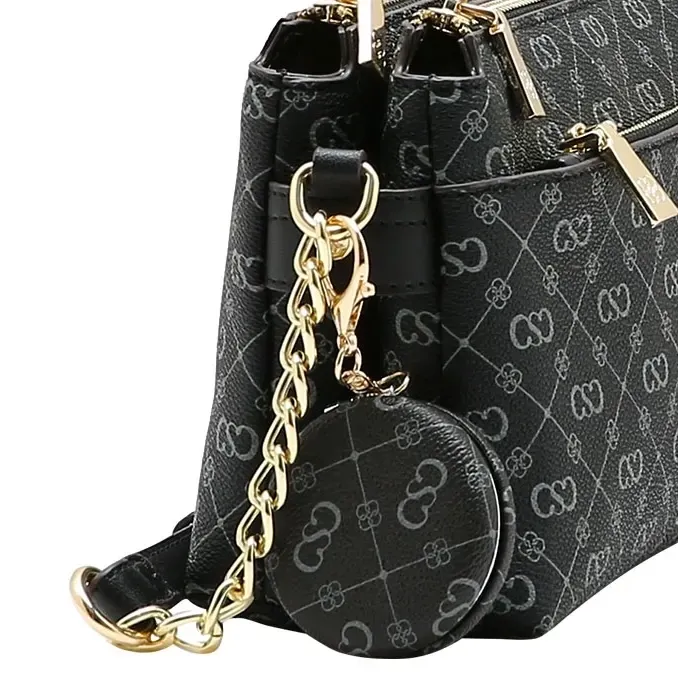 Detalhes da bolsa transversal Chenson Elegance monograma preta
