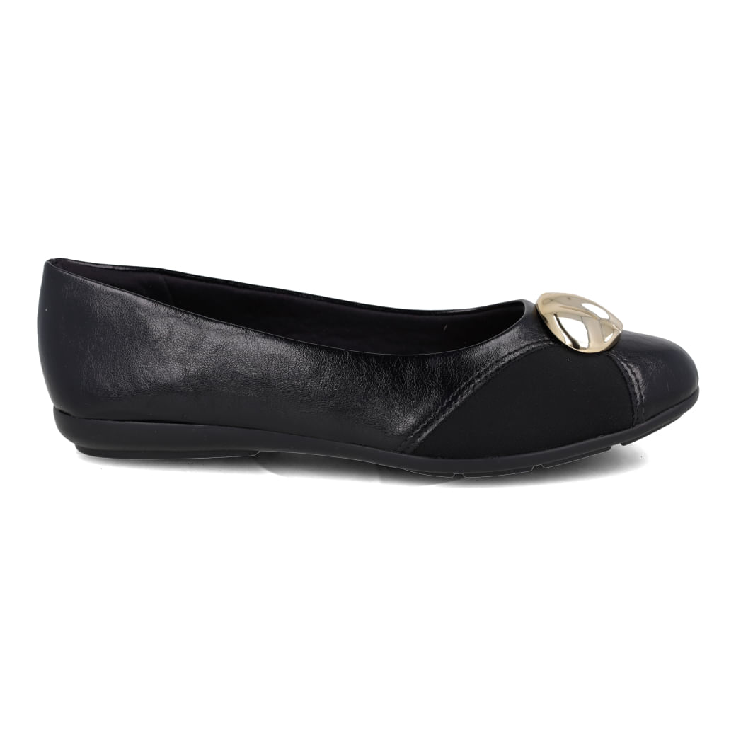 Sapatilha feminina Comfortflex preta com detalhes dourados vista lateral, fundo branco