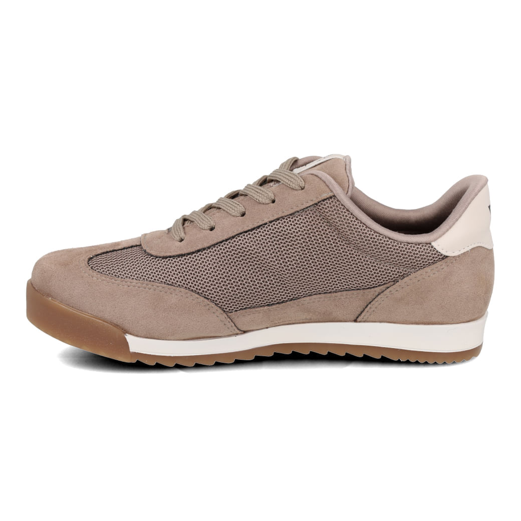 Tênis Via Marte Nude Feminino Casual em camurça taupe com detalhes em couro branco vista superior