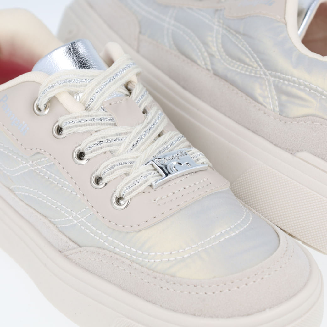 Tênis infantil Pampili Life branco em linho sintético vista lateral para ajuste perfeito