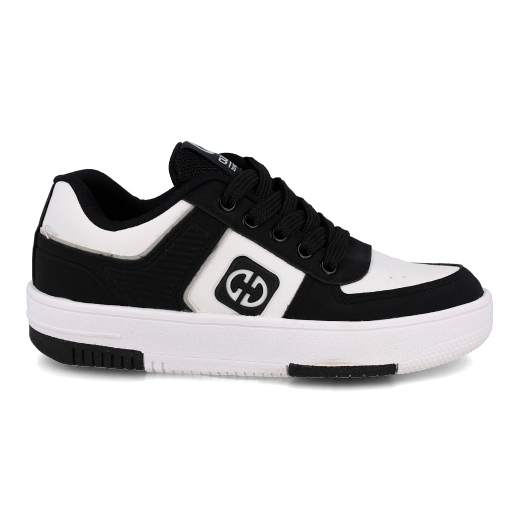 Tênis casual Ollie ProMax Juvenil Preto com detalhes em branco, vista frontal