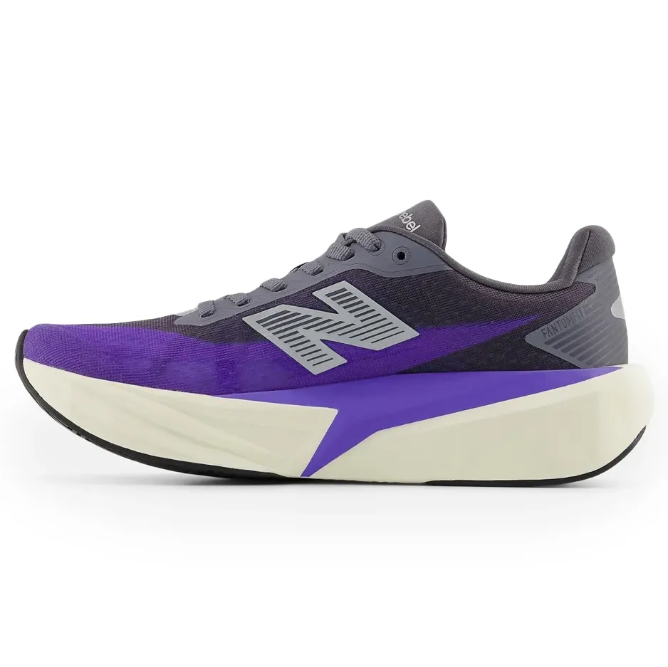 Tênis New Balance Fuelcell Rebel V5 Feminino Roxo visto de lado esquerdo