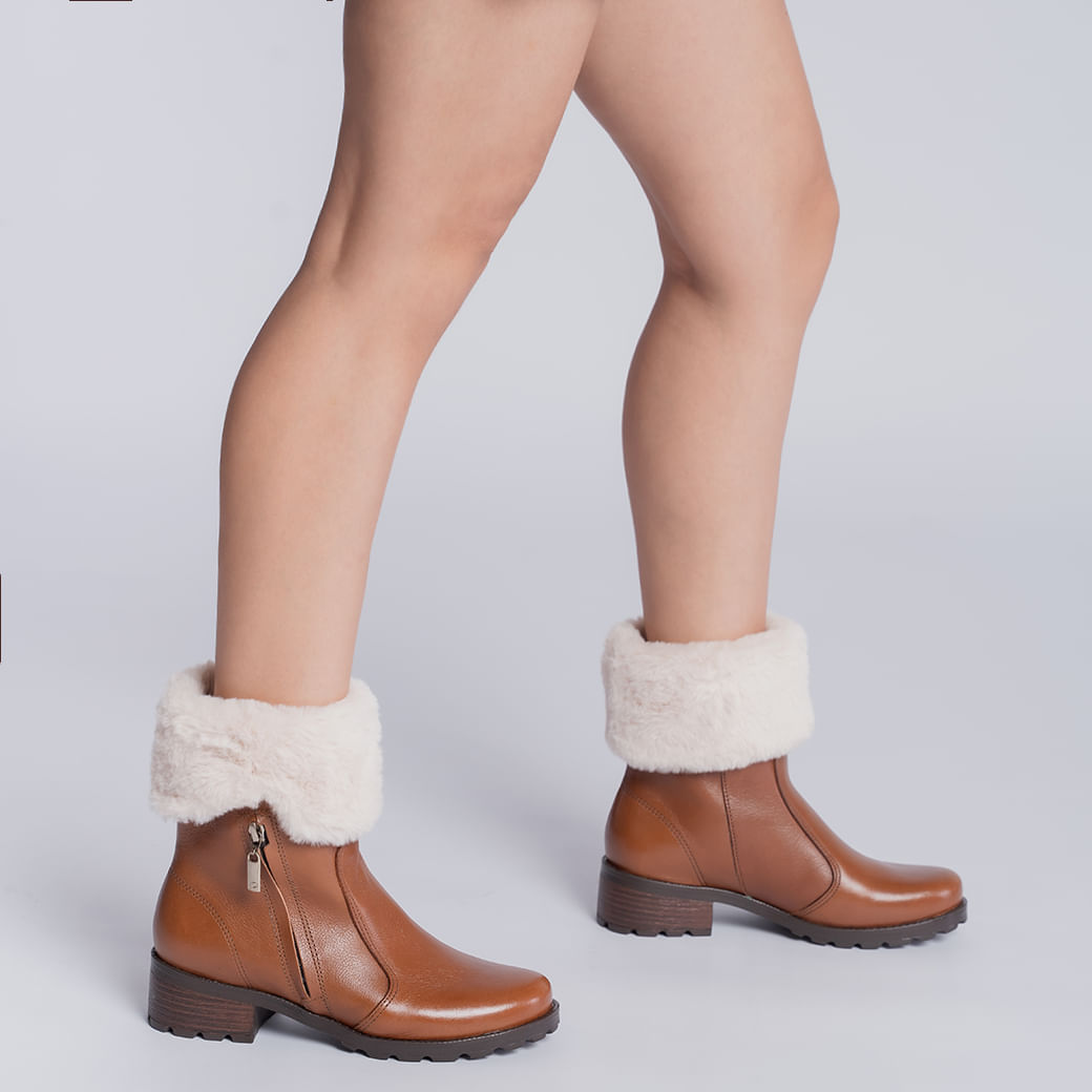 Pegada-Bota-281495-04-Pinhao-Couro3