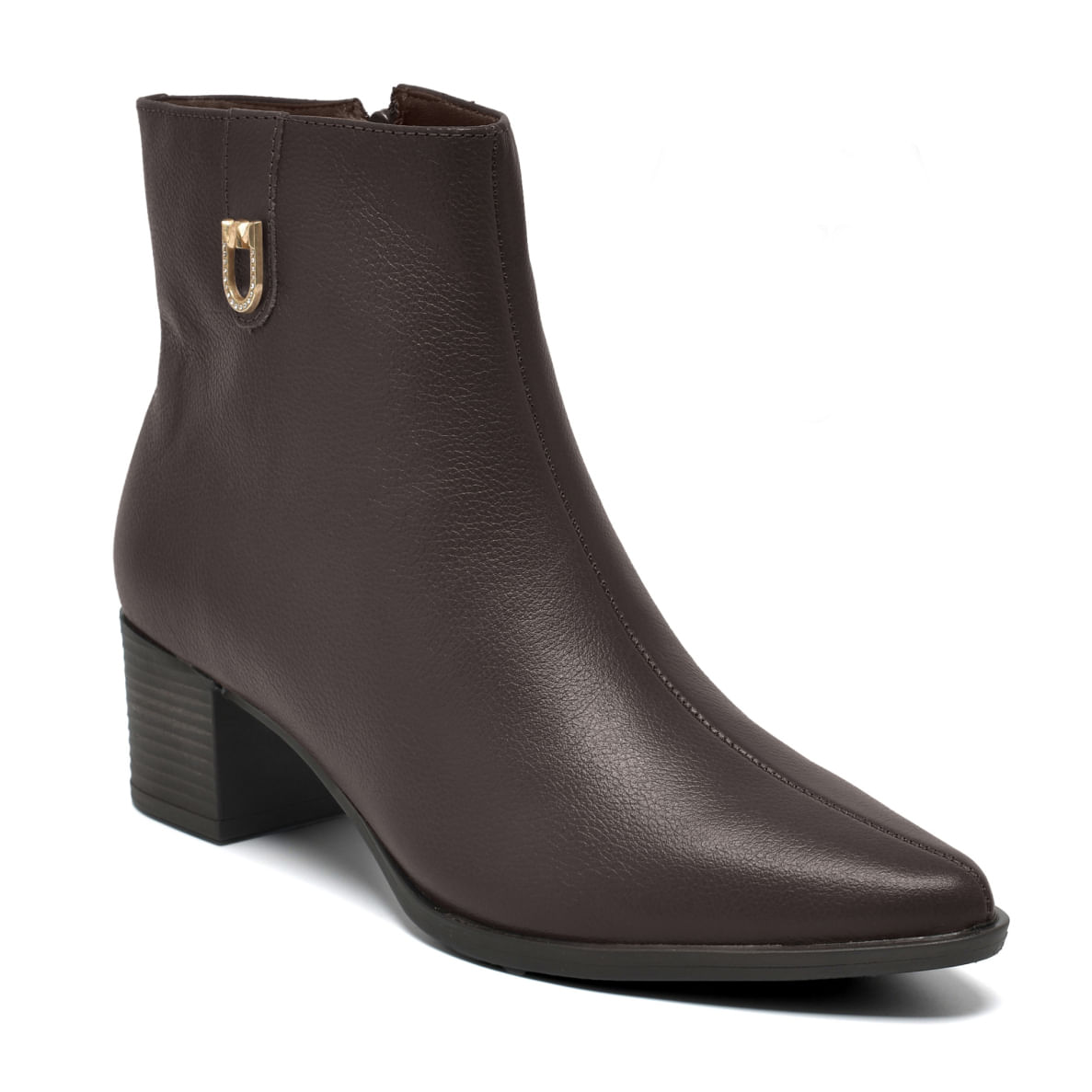 Bota casual feminina em couro marrom com zíper lateral dourado e salto bloco preto