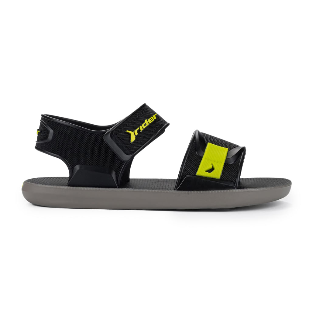 Sandália infantil Rider Kids Papete Casual Cinza vista frontal com tiras pretas e detalhes verde neon