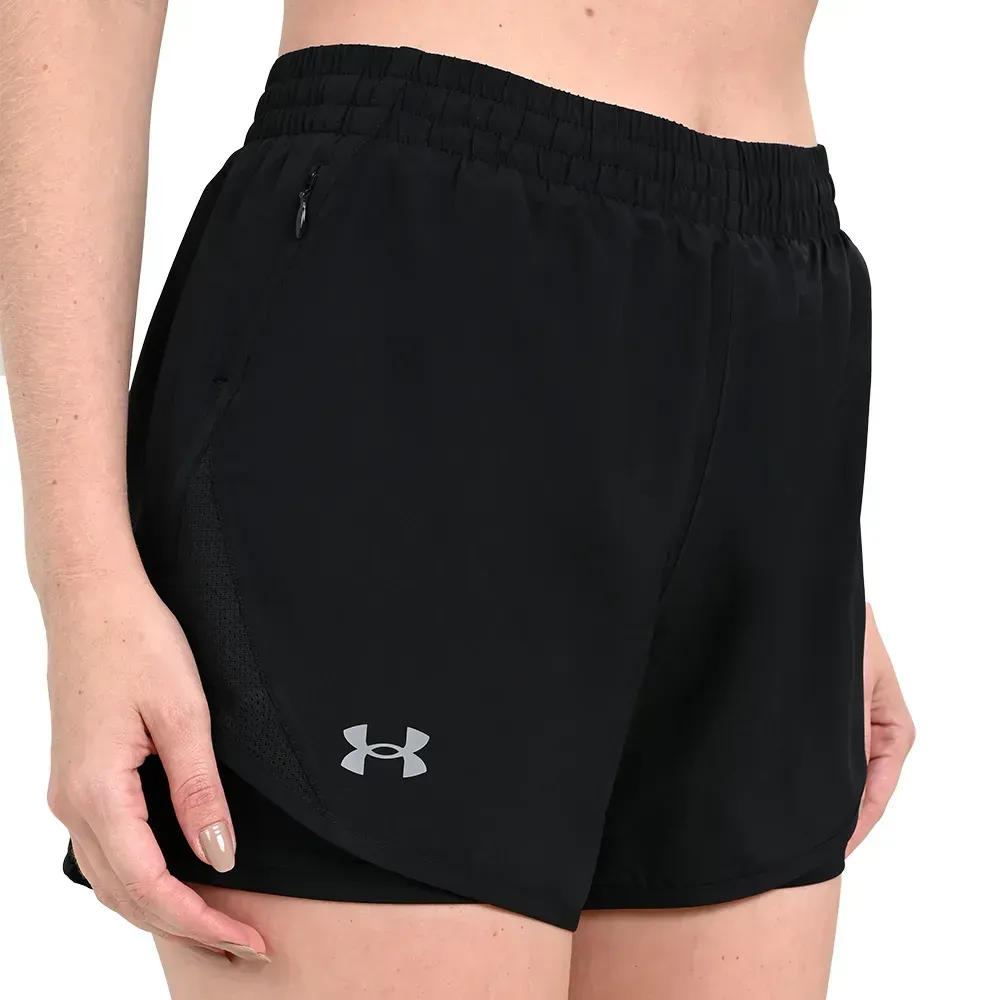 Short feminino Under Armour preto vista lateral