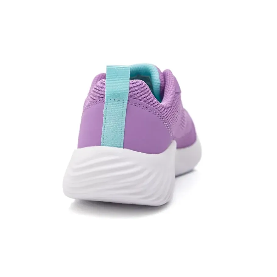Tênis infantil Skechers lilás vista lateral para ajuste e conforto