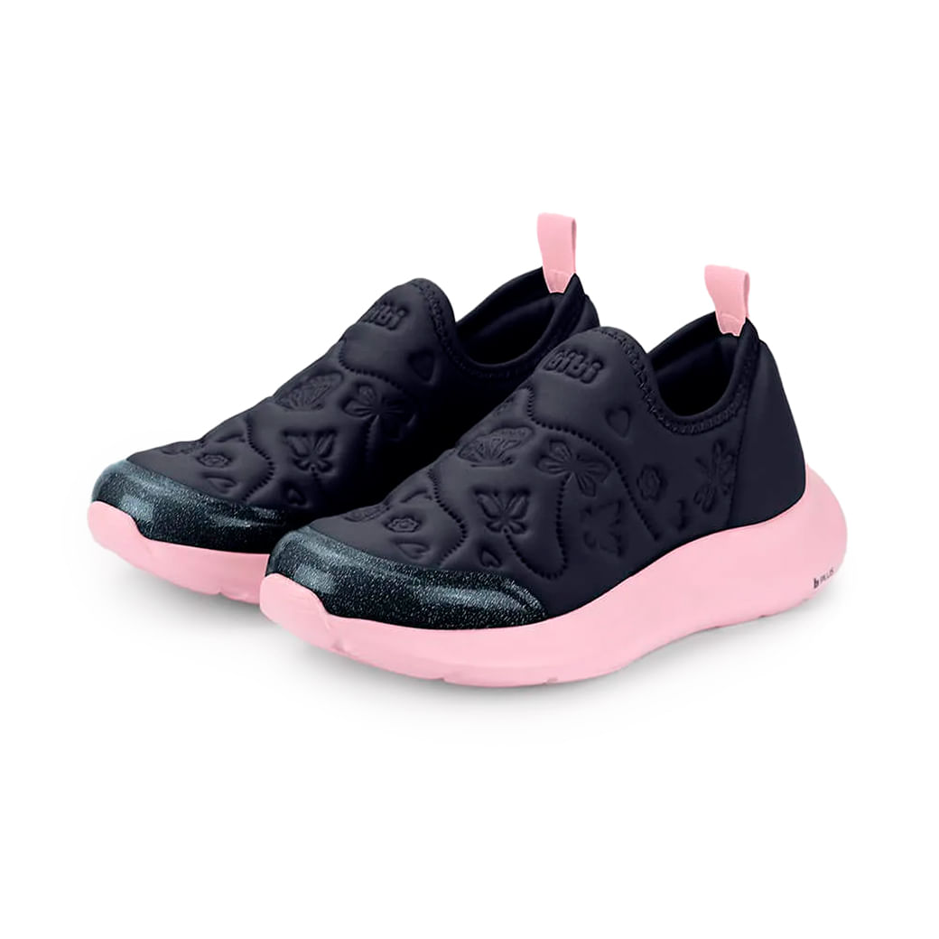 Tênis infantil Bibi Action vista lateral mostrando detalhes da estampa e sola rosa