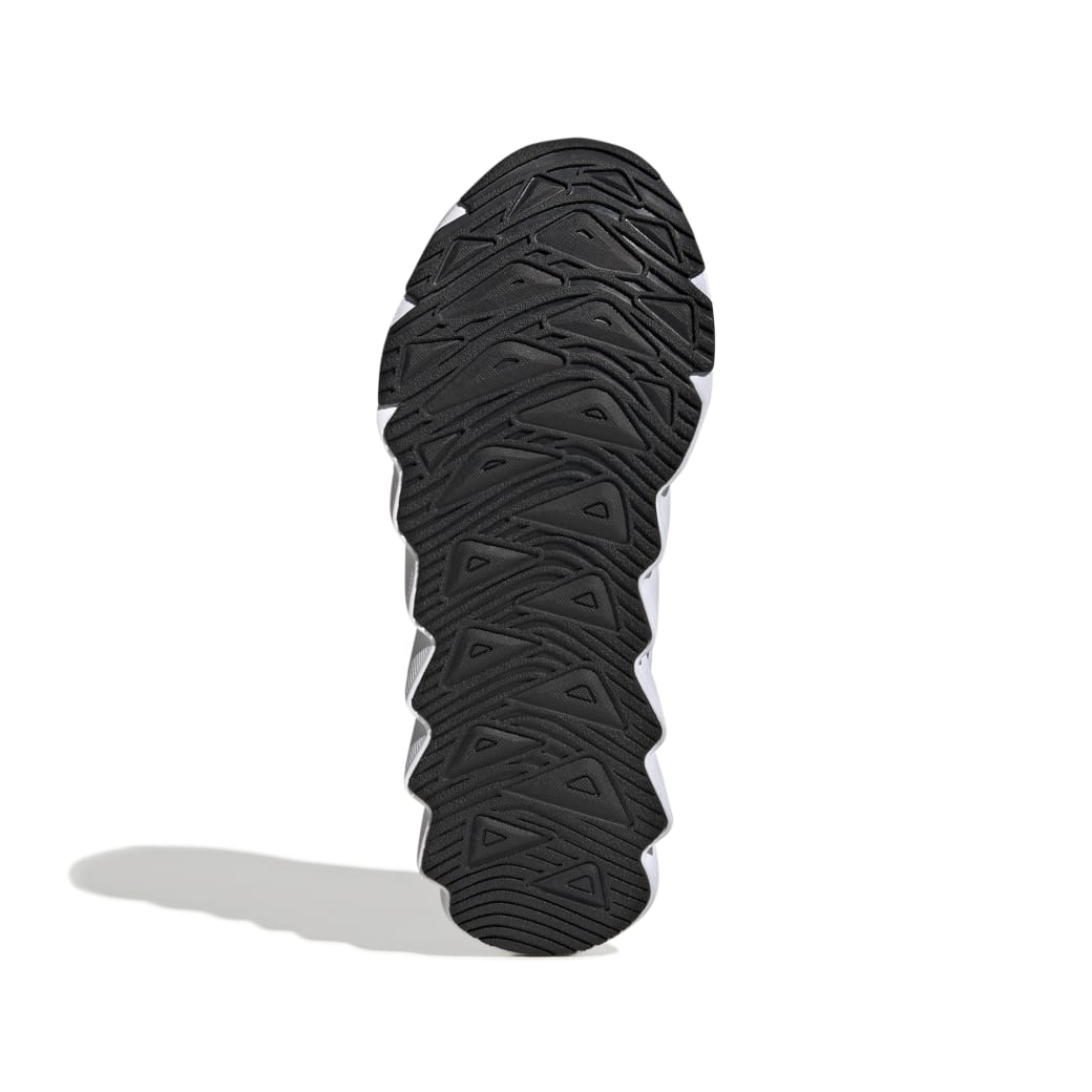 ID5257_4_FOOTWEAR_Photography_Bottom-View_white.jpg