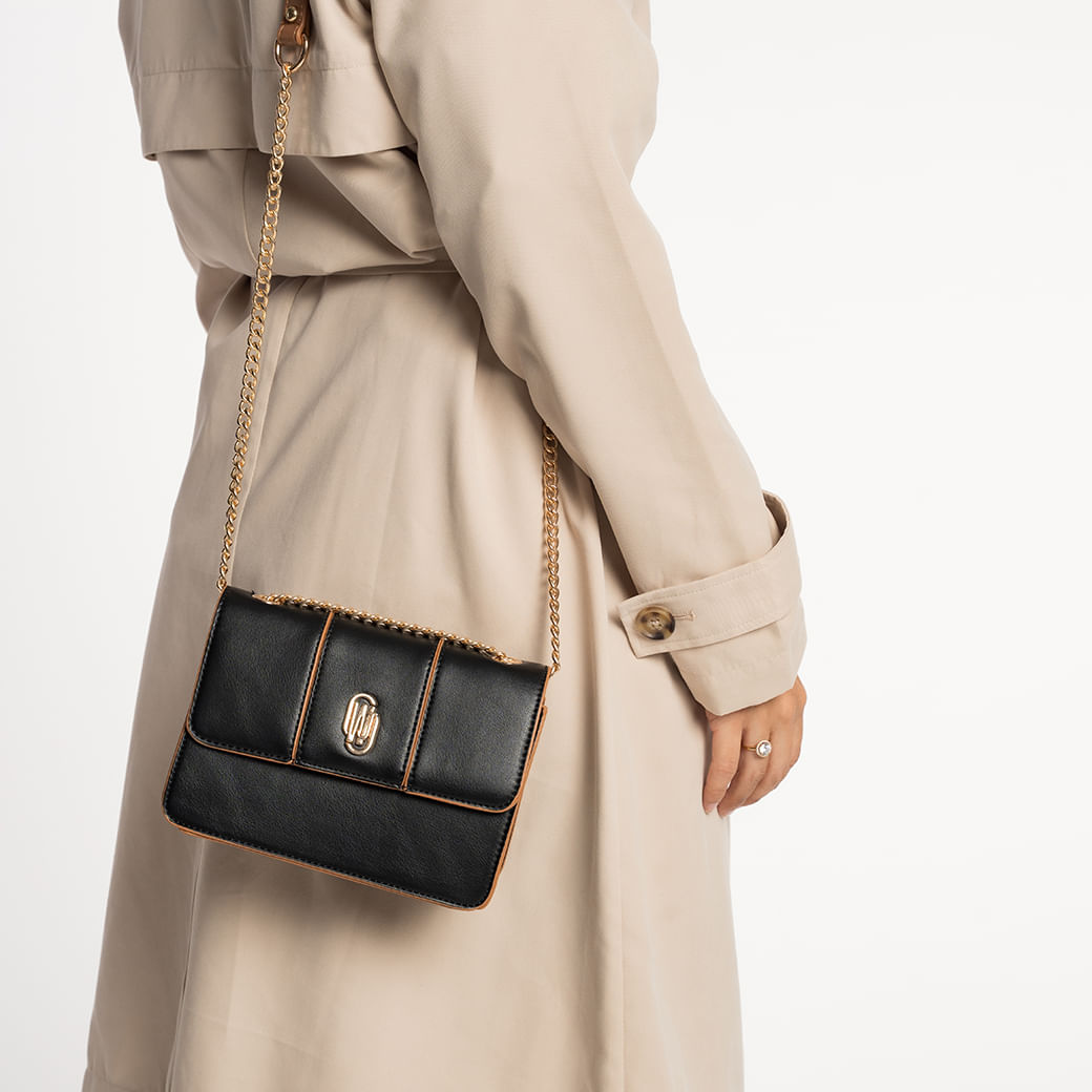 Bolsa Feminina WJ Tiracolo Preta Casual com Alça de Corrente | Oscar