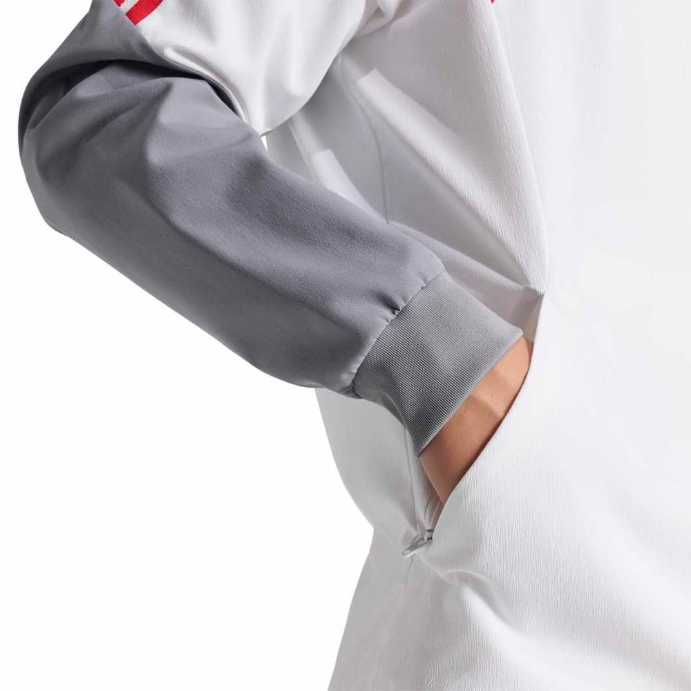 KA5435_7_APPAREL_On-Model_Detail-View-2_white