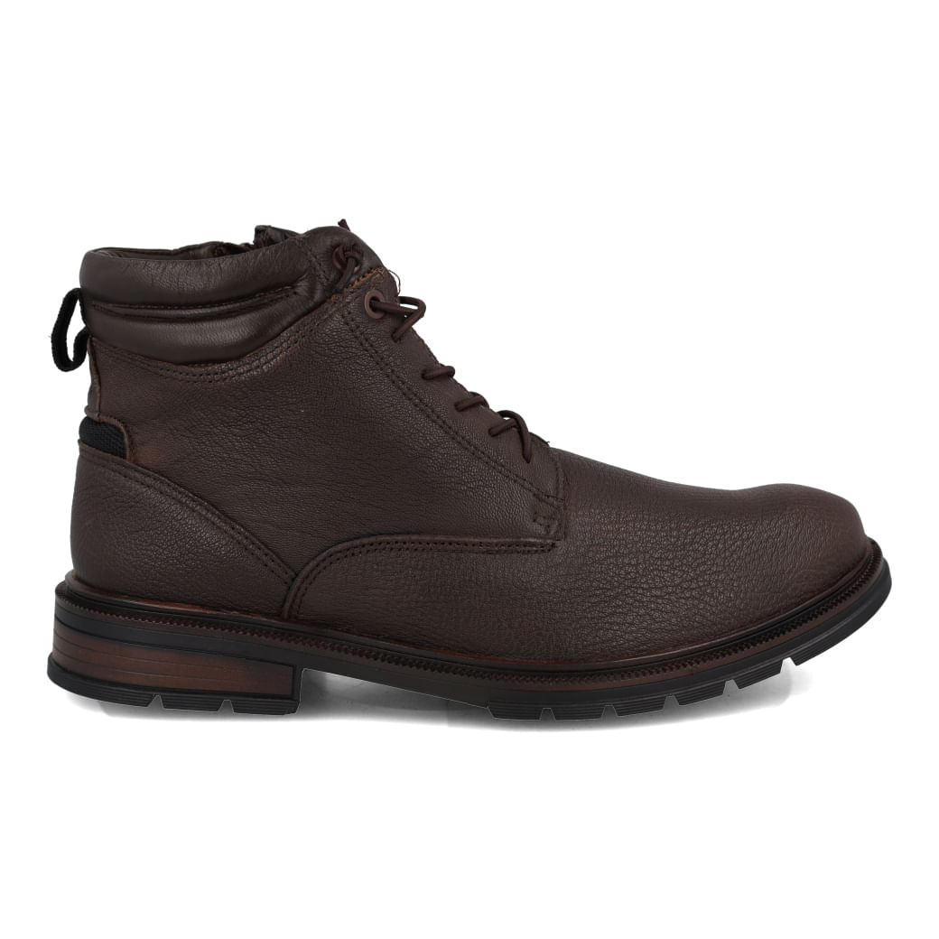 Bota masculina Ferracini em couro marrom com cano médio e fechamento por cadarço