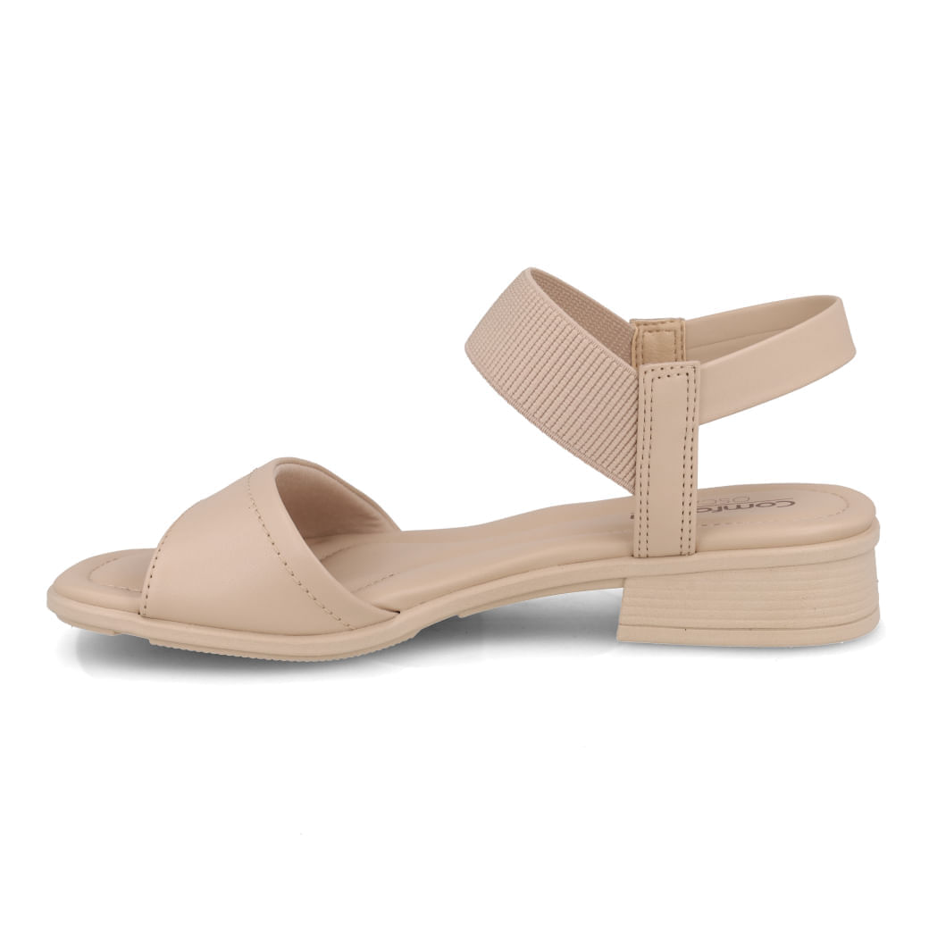 Par de sandálias Comfortflex creme salto bloco 3 cm com tira elástica e detalhe dourado