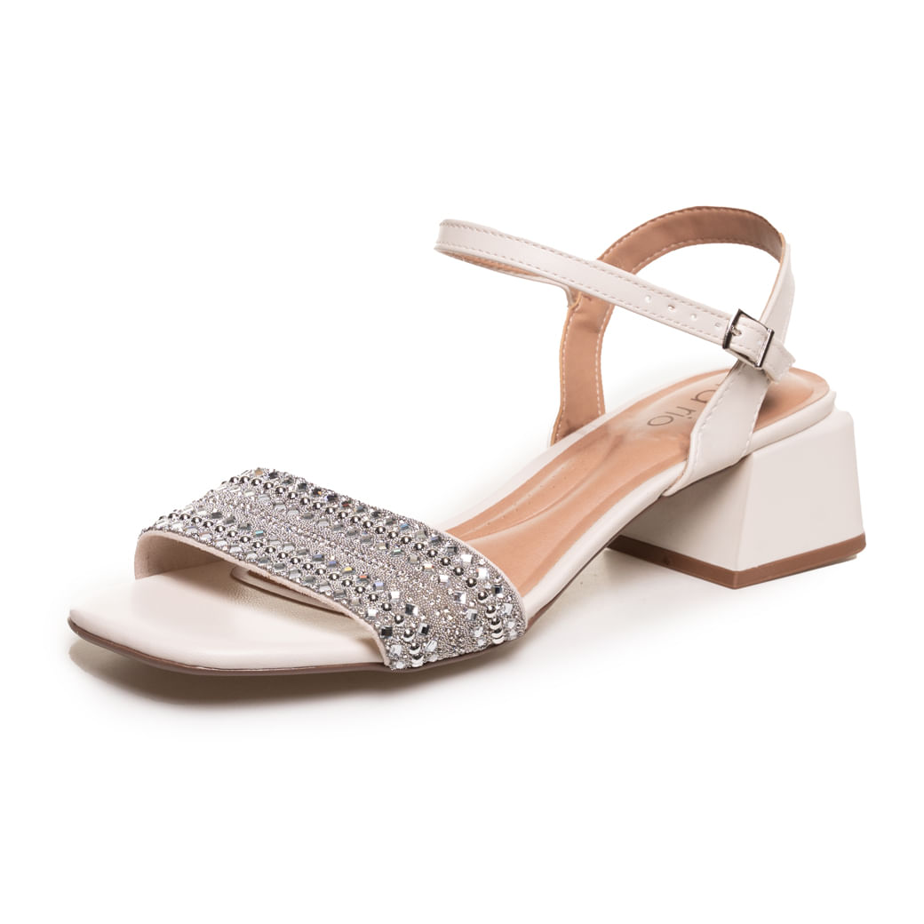 Sandália feminina off white vista lateral com salto bloco e faixa frontal com strass