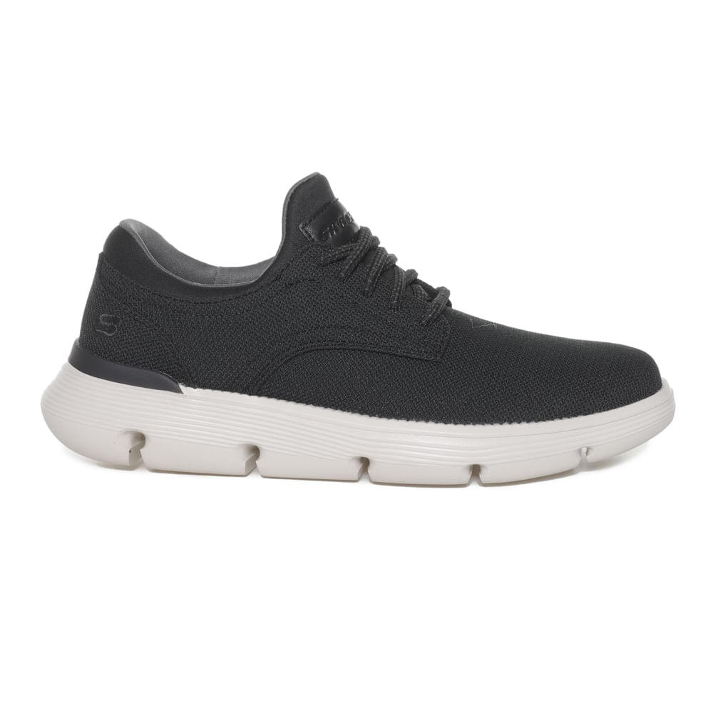 Tênis Skechers Garza Reardon masculino preto vista lateral direita com cabedal em tecido e material sintético, cadarço preto e solado off-white