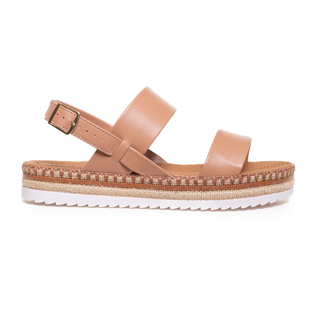Sandália feminina nude Moleca com salto anabela, vista lateral detalhada para ajuste e conforto
