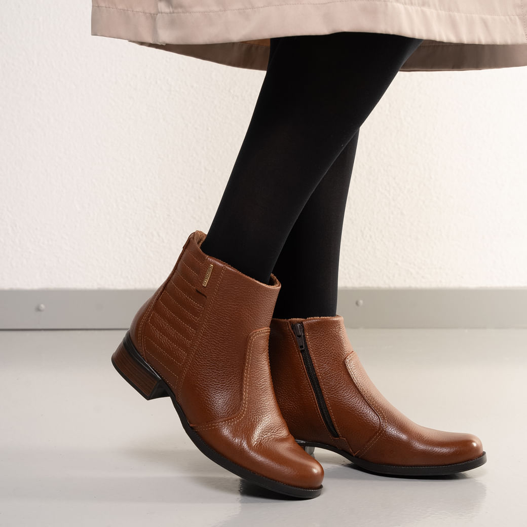 Bota Pegada Country Feminina Marrom Cano Baixo Salto Bloco Oscar