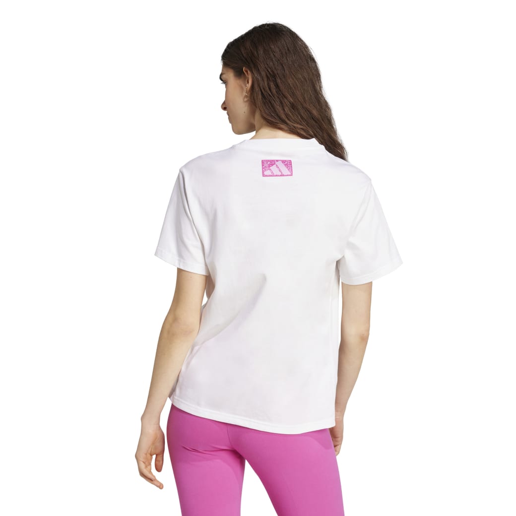 JN9107_3_APPAREL_On-Model_Back-View_white.jpg